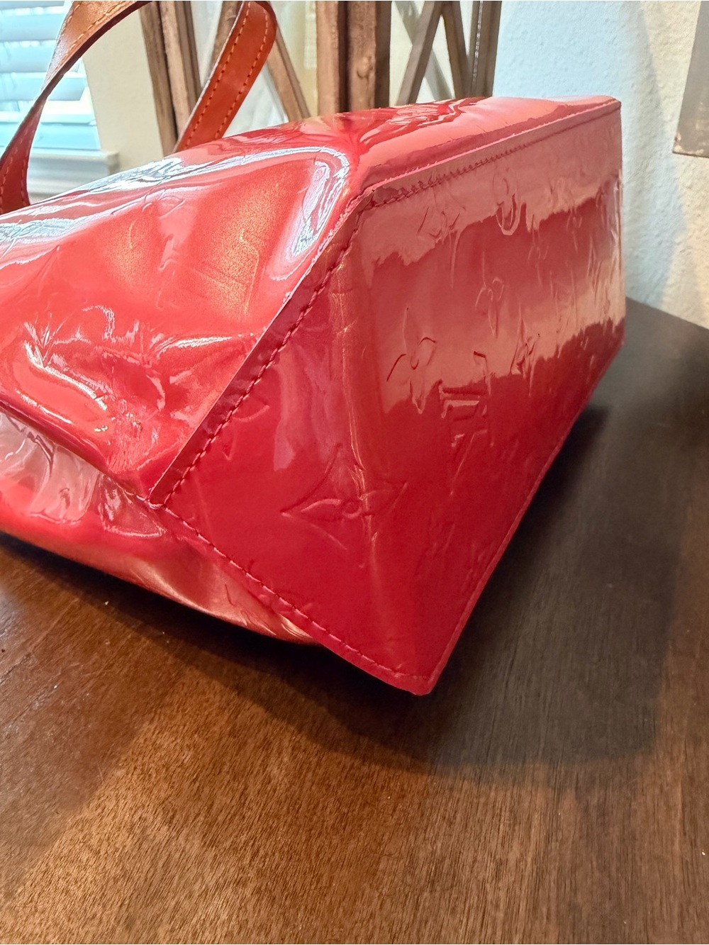 Authentic Louis Vuitton Vernis Reade PM Hand Bag Red - Picture 2 of 7
